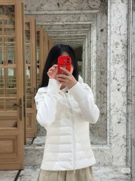 2025年11月23日入荷秋冬新作Monclerダウンジャケットファッション/誕生日プレゼント/贈り物 can工場