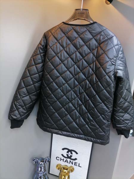 2025年11月23日入荷秋冬新作Pradaダウンジャケットファッション/誕生日プレゼント/贈り物 can工場