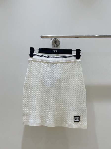 2025年11月23日入荷秋冬新作MIUMIUファッション/誕生日プレゼント/贈り物 can工場