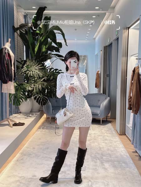 2025年11月24日入荷秋冬新作miumiuシャツファッション/誕生日プレゼント/贈り物 can工場