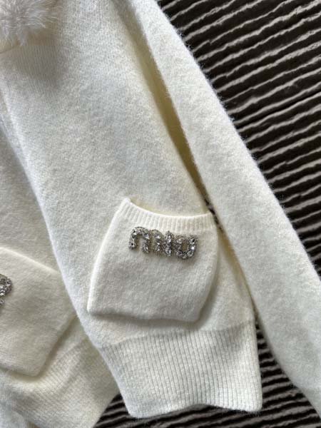 2025年11月24日入荷秋冬新作miumiuファッション/誕生日プレゼント/贈り物 can工場