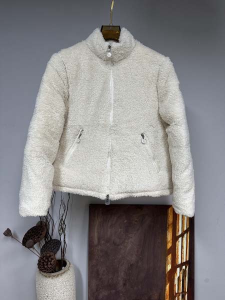 2025年11月14日秋冬新作Monclerダウンジャケット...