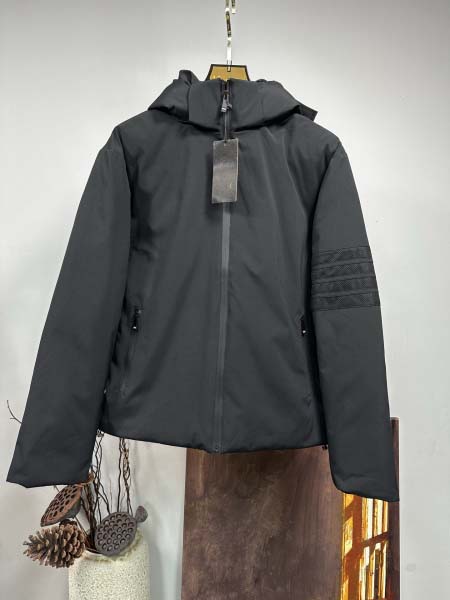 2025年11月14日秋冬新作Thom browneダウンジ...