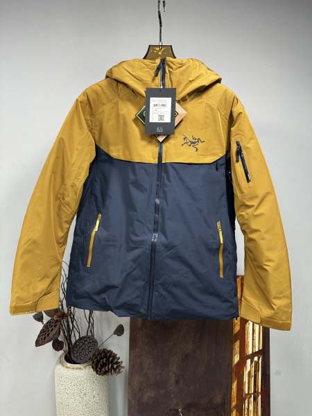 2025年11月14日秋冬新作ARCTERYXダウンジャケッ...