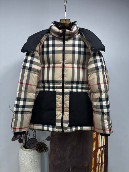 2025年11月14日秋冬新作Burberryダウンジャケッ...