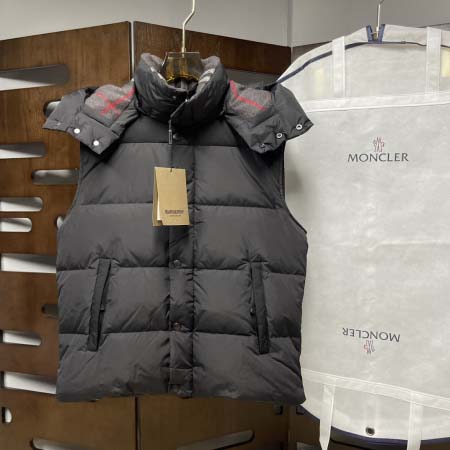 2025年11月17日秋冬新作Burberryダウンジャケッ...