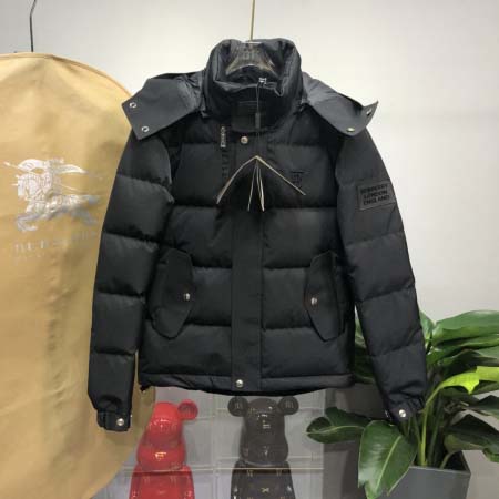 2025年11月17日秋冬新作Burberryダウンジャケッ...