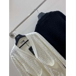 2025年11月18日入荷秋冬新作Fendiファッション/誕生日プレゼント/贈り物 can工場