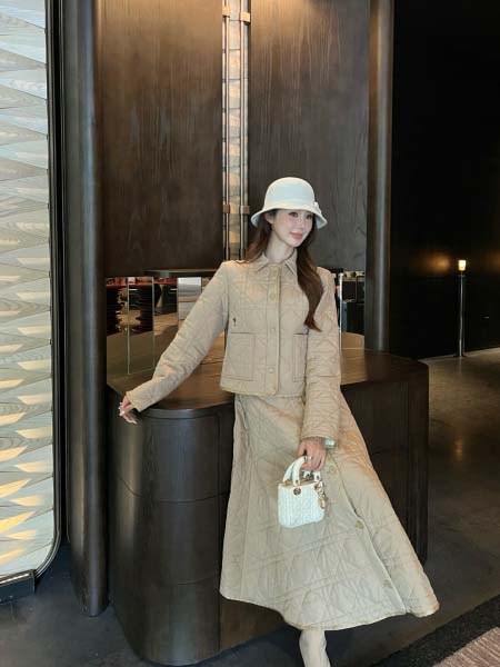 2025年11月18日入荷秋冬新作Dior 上下ファッション...