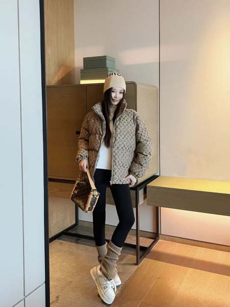 2025年11月18日入荷秋冬新作Louis Vuitton...