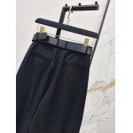 2025年11月18日入荷秋冬新作VALENTINO ズボン ファッション/誕生日プレゼント/贈り物 can工場