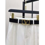 2025年11月18日入荷秋冬新作VALENTINO ズボン ファッション/誕生日プレゼント/贈り物 can工場