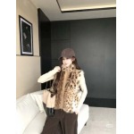 2025年11月18日入荷秋冬新作豹柄の毛並みの詰襟のベスト ファッション/誕生日プレゼント/贈り物 can工場