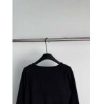 2025年11月18日入荷秋冬新作miumiu ニット ファッション/誕生日プレゼント/贈り物 can工場