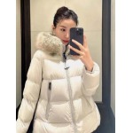 2025年11月18日入荷秋冬新作Moncler ダウンジャケット ファッション/誕生日プレゼント/贈り物 can工場