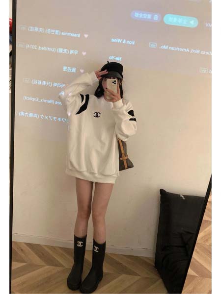 2025年11月18日入荷秋冬新作Chanel スウェット ...