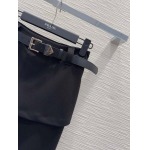 2025年11月18日入荷秋冬新作PRADAズボン ファッション/誕生日プレゼント/贈り物 can工場