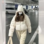 2025年11月18日入荷秋冬新作CHANEL白ラムウールのウールコートの女性の秋冬の短いモデル2025新モデルです