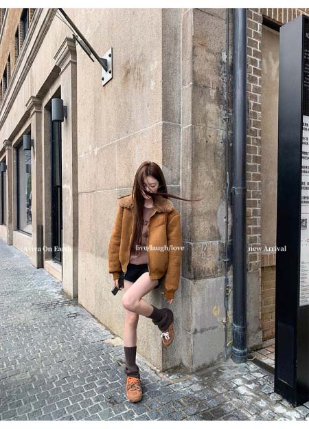 2025年11月18日入荷秋冬新作Miumiuブラウンスエー...