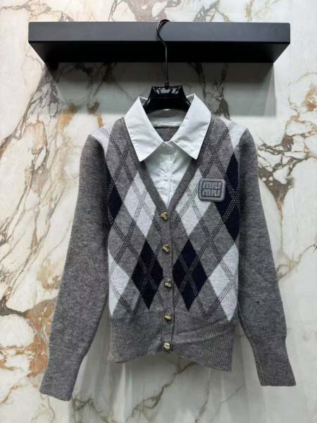 2025年11月18日入荷秋冬新作MIUMIU ニット/セー...