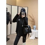 2025年11月20日入荷秋冬新作シャネル Tシャツ ファッション/誕生日プレゼント/贈り物 can工場