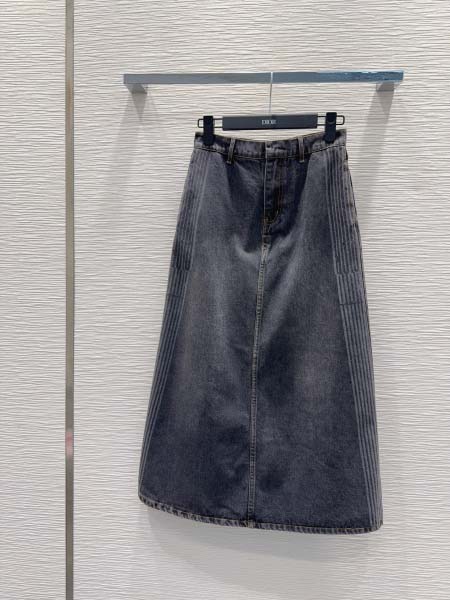 2025年11月21日入荷秋冬新作Diorスカート ファッシ...