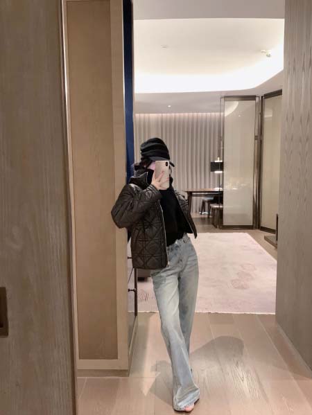 2025年11月21日入荷秋冬新作Dior 綿服のジャケット...