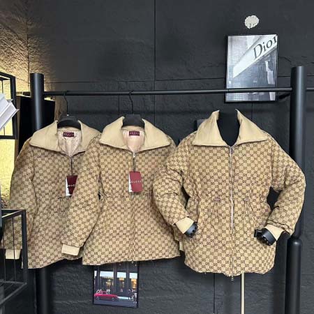2025年11月22日入荷秋冬新作Gucciダウンジャケット...