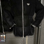 2025年11月22日入荷秋冬新作pradaダウンジャケットファッション/誕生日プレゼント/贈り物 can工場