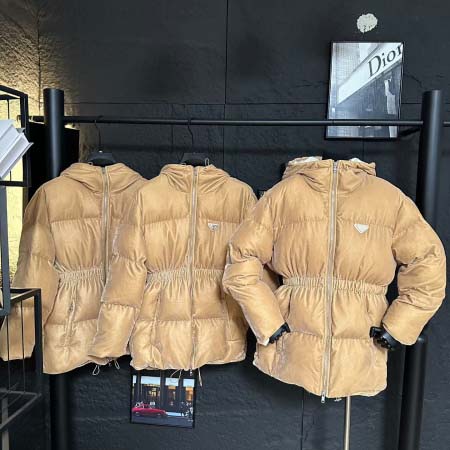 2025年11月22日入荷秋冬新作pradaダウンジャケット...