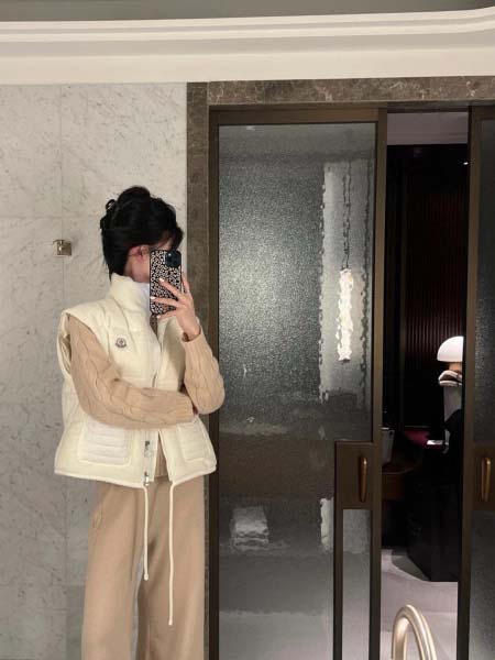 2025年11月22日入荷秋冬新作Monclerダウンジャケ...