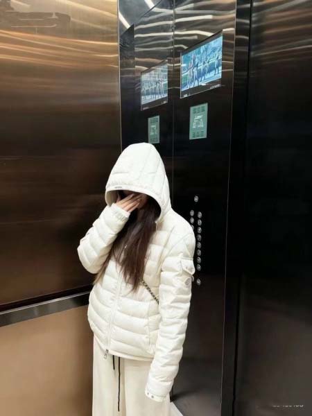 2025年11月22日入荷秋冬新作Monclerダウンジャケ...