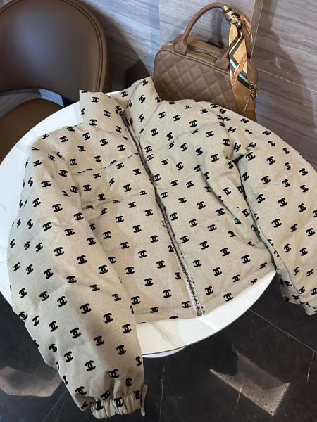 2025年11月22日入荷秋冬新作Chanelダウンジャケッ...