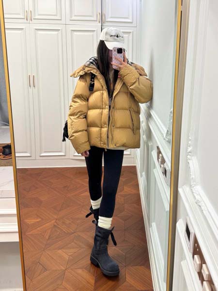 2025年11月22日入荷秋冬新作BURBERRYダウンジャ...