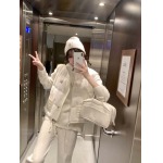 2025年11月22日入荷秋冬新作Monclerダウンジャケットファッション/誕生日プレゼント/贈り物 can工場