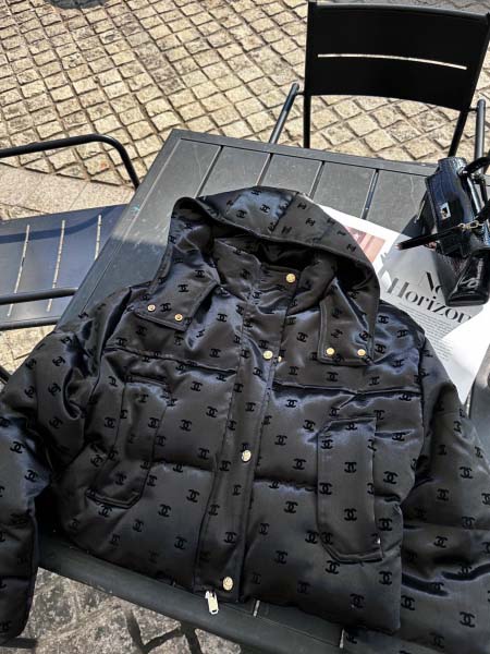 2025年11月23日入荷秋冬新作Chanelダウンジャケッ...