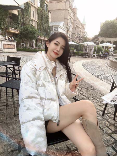 2025年11月23日入荷秋冬新作Chanelダウンジャケッ...