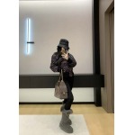 2025年11月23日入荷秋冬新作Louis Vuittonダウンジャケットファッション/誕生日プレゼント/贈り物 can工場