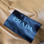 2025年11月23日入荷秋冬新作Pradaダウンジャケットファッション/誕生日プレゼント/贈り物 can工場