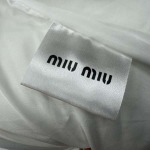 2025年11月23日入荷秋冬新作Miumiuダウンジャケットファッション/誕生日プレゼント/贈り物 can工場
