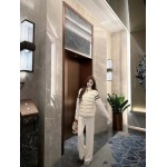 2025年11月23日入荷秋冬新作Monclerダウンジャケットファッション/誕生日プレゼント/贈り物 can工場