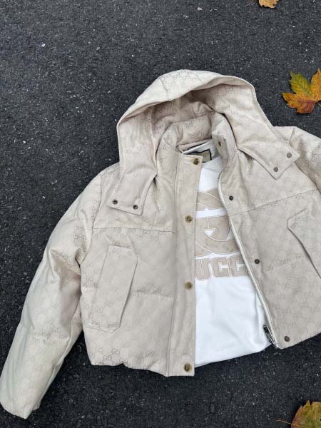 2025年11月23日入荷秋冬新作Gucciダウンジャケット...