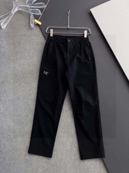 2025年11月25日入荷秋冬新作ARCTERYXスラックス...