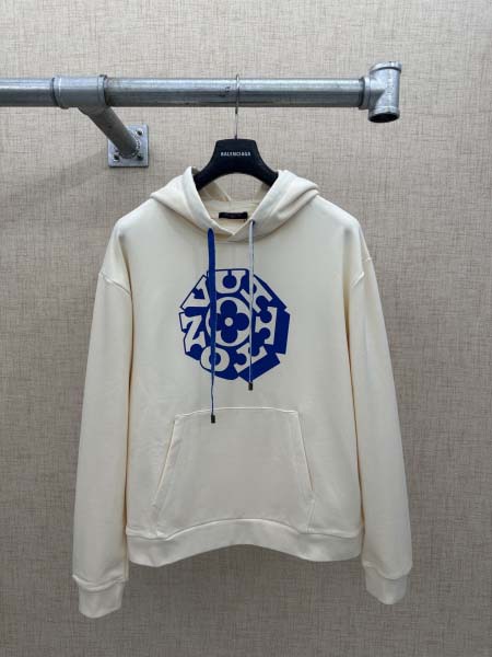 2025年11月27日秋冬新作Louis Vuittonスウ...