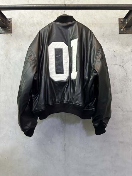 2025年12月3日秋冬新作Thom Browne長袖高品質人気商品/LDF工場