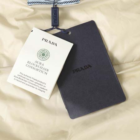 2025年12月4日秋冬新作Pradaダウンベスト高品質人気商品/LDF工場