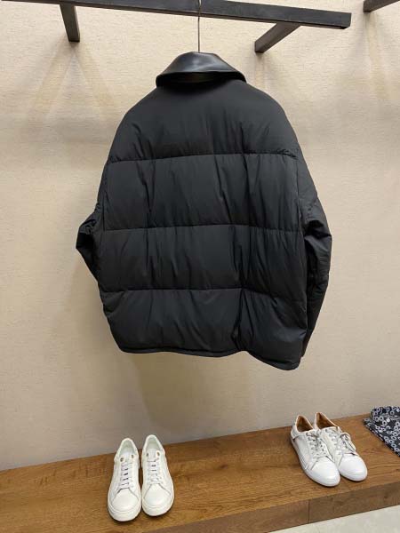 2025年12月4日秋冬新作Miu Miuダウンジャケット高品質人気商品/LDF工場