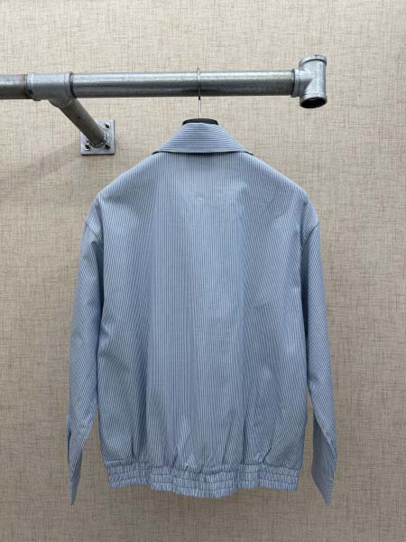 2025年12月5日秋冬新作Miu Miuジャケット高品質人気商品/LDF工場