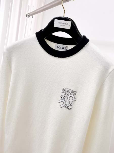 2025年12月5日入荷新作LOEWEセーター ★高級品/誕生日プレゼント/OM工場