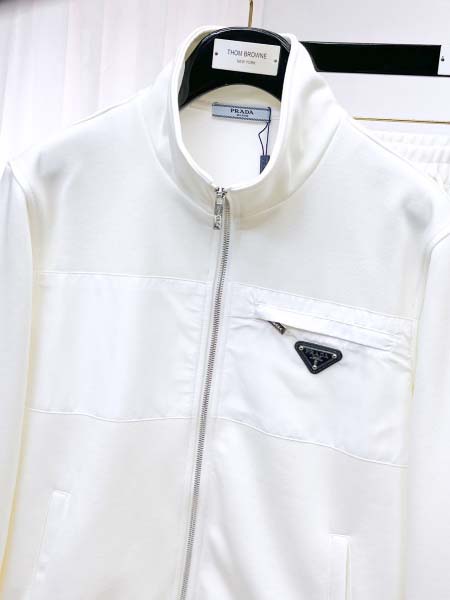 2025年12月5日入荷新作Pradaスーツ上下 ★高級品/誕生日プレゼント/OM工場